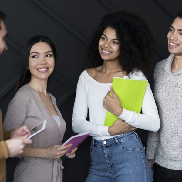 group-young-men-women-planning-together Diplomado en Contratos Civiles y Mercantiles